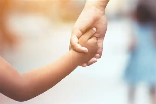 AI神来之笔:古姓爸爸顾姓妈妈,宝宝名字竟成古菇顾萌翻全网