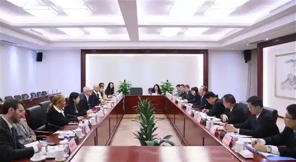 苹果CEO库克访华，苹果再掀在华投资热潮