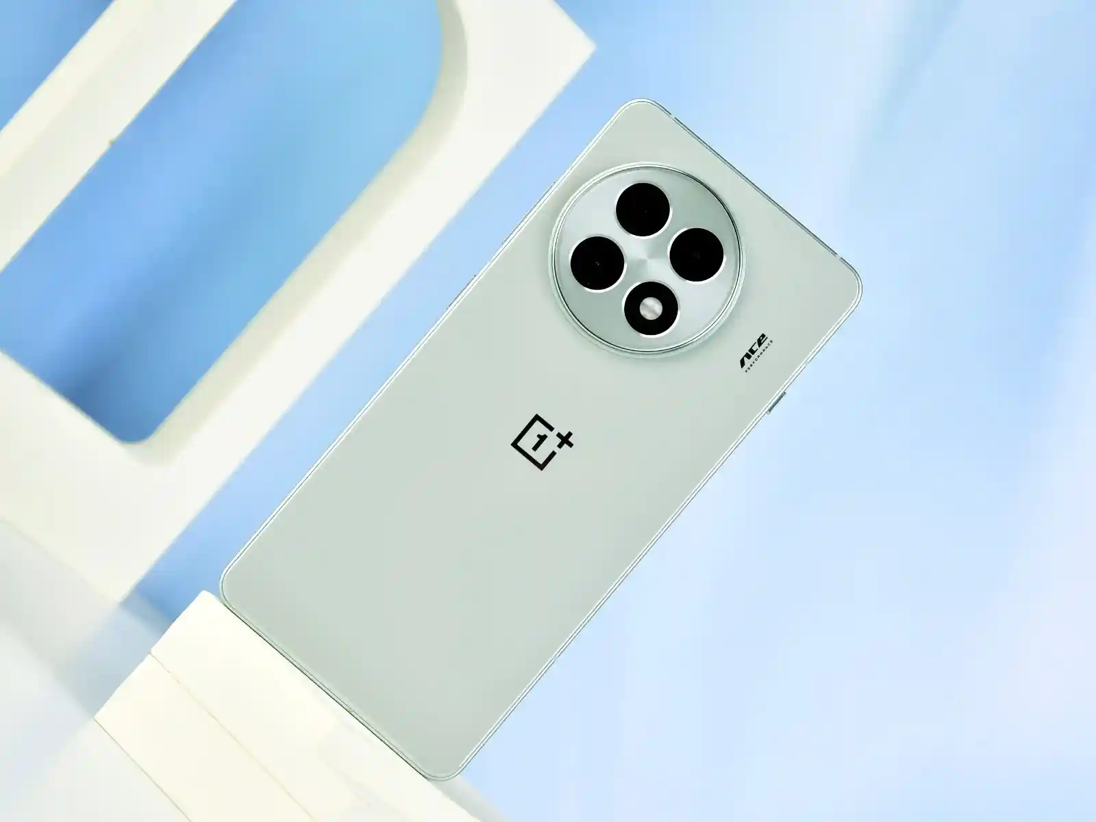 手游党必看!2000元手机选购三大避坑指南,解锁极致游戏体验