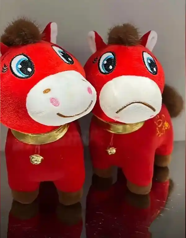 哭哭马走红网络：义乌小商品引爆情绪共鸣潮